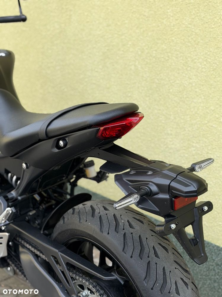Yamaha MT - 20