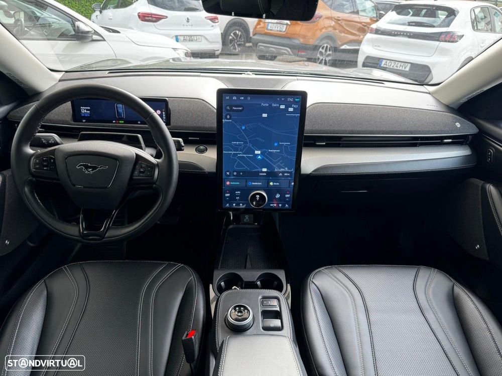 Ford Mustang Mach-E Standard - 29