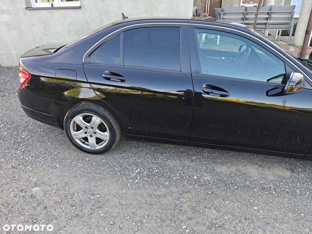 Mercedes-Benz Klasa C 180 Kompressor Classic - 4