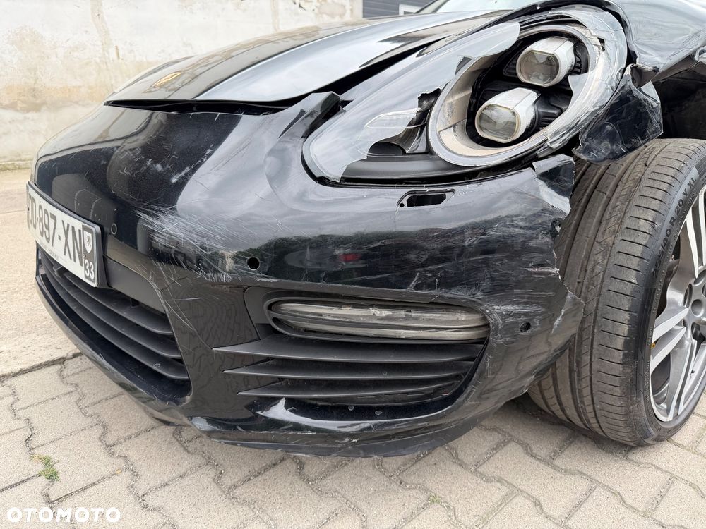 Porsche Panamera GTS - 31