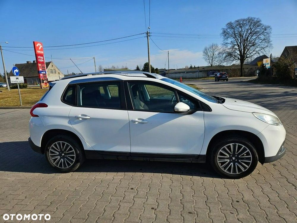 Peugeot 2008 1.2 VTi Allure - 4