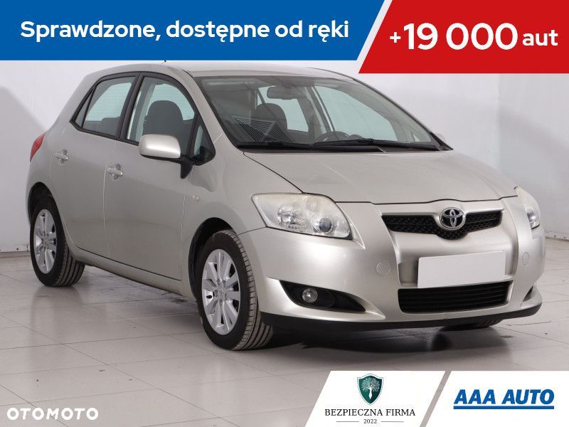 Toyota Auris - 2