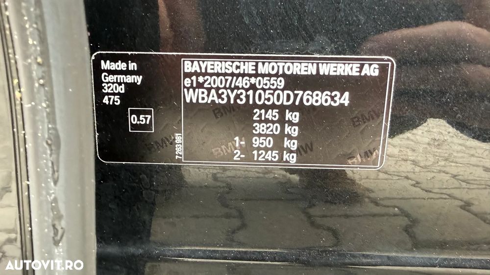 BMW Seria 3 320d Aut. Sport Line - 28