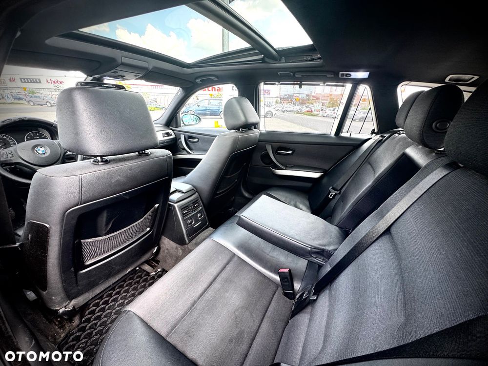 BMW Seria 3 318i - 18