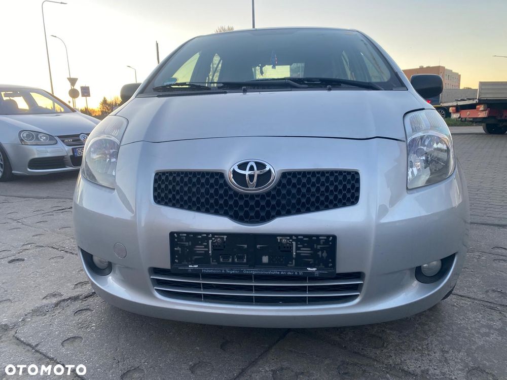 Toyota Yaris 1.3 VVT-i Executive - 19