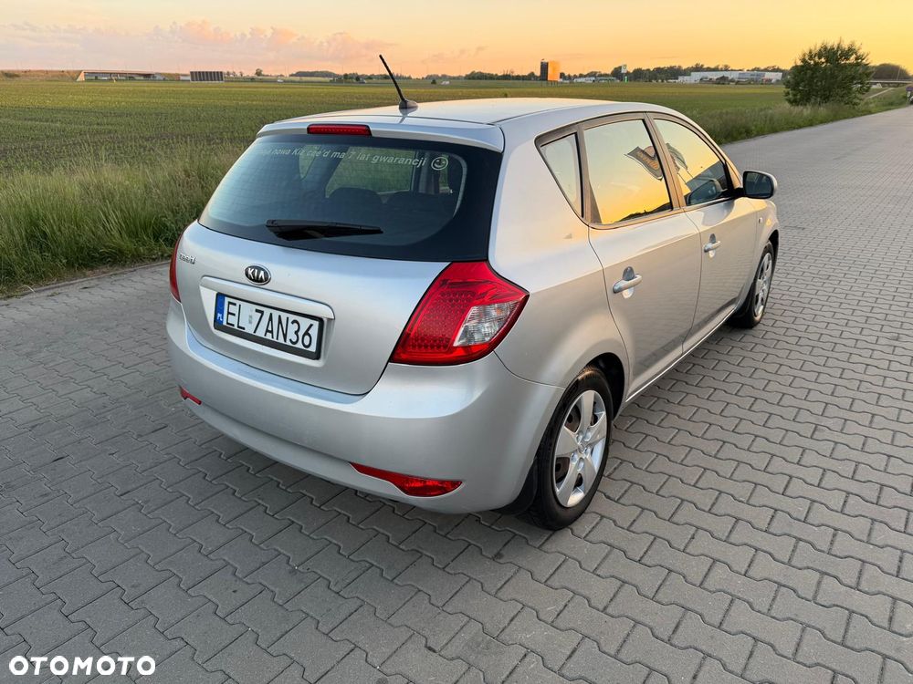 Kia Ceed 1.4 Comfort - 4