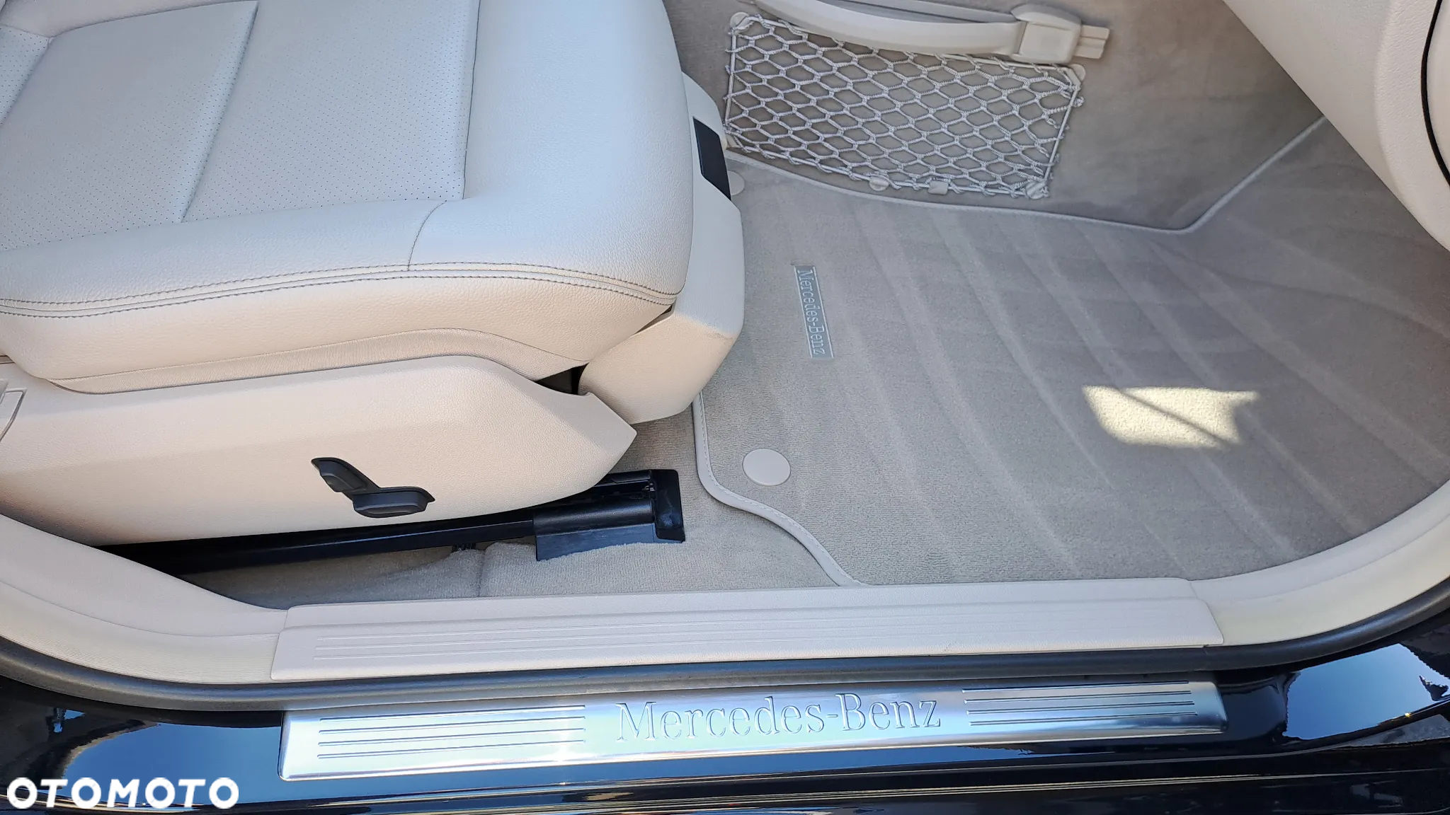Mercedes-Benz Klasa E 250 Elegance - 18
