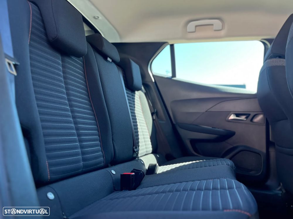 Peugeot 2008 PureTech 130 Active Pack - 24