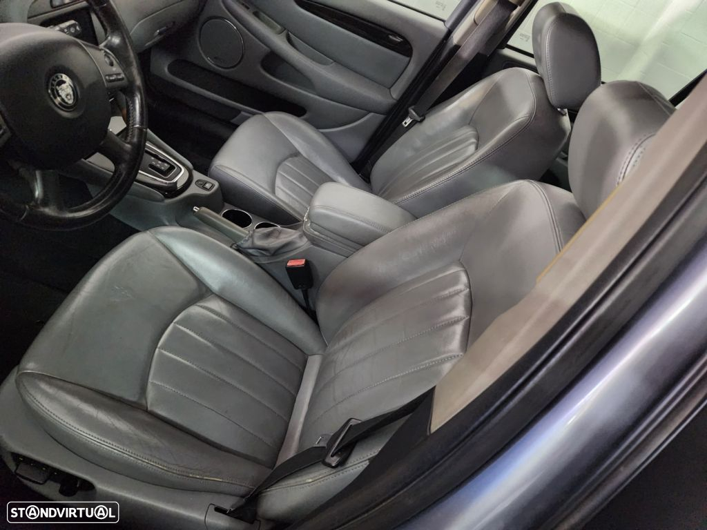 Jaguar X-Type 3.0 Executive Auto. - 10