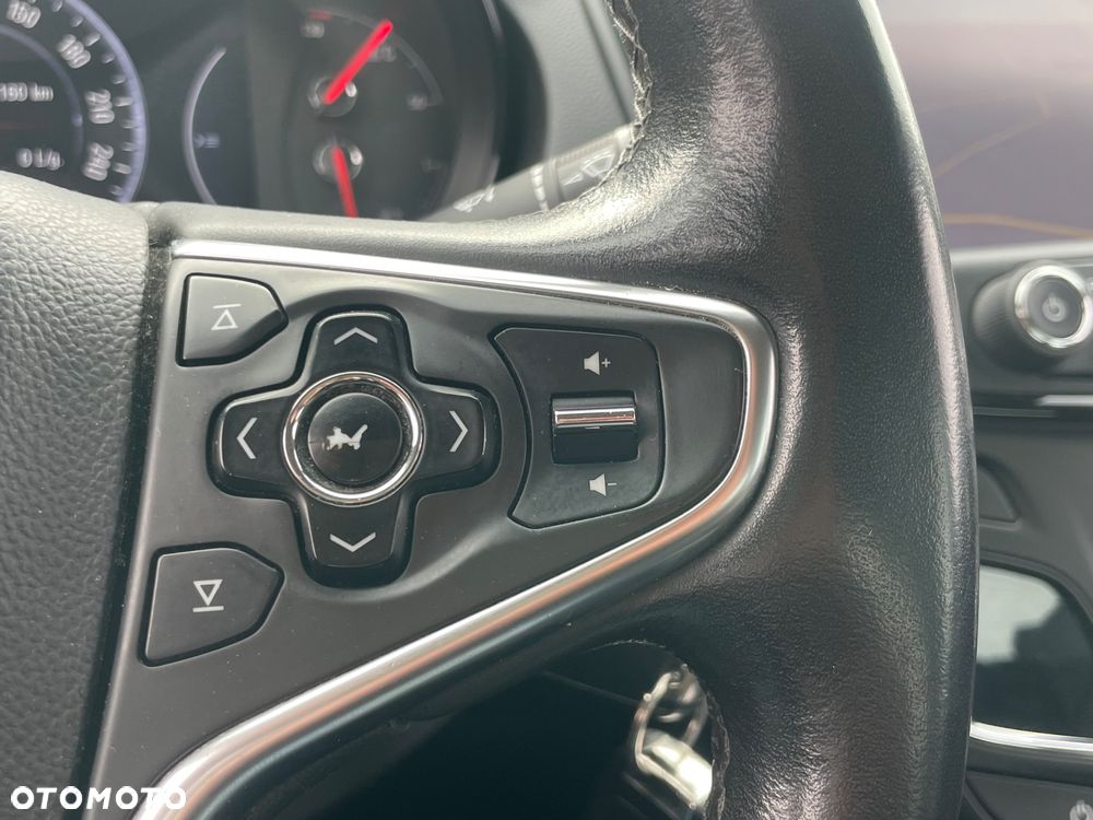 Opel Insignia - 32