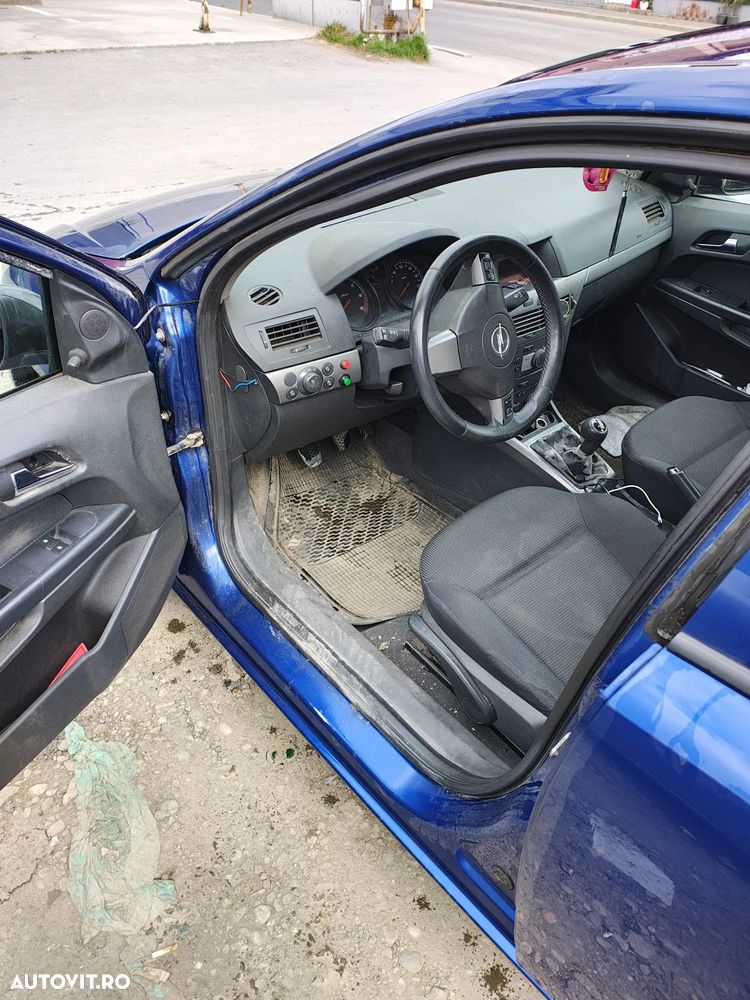 Opel Astra 1.3 CDTI - 12