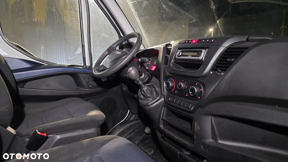 Iveco Daily 35C15 - 3