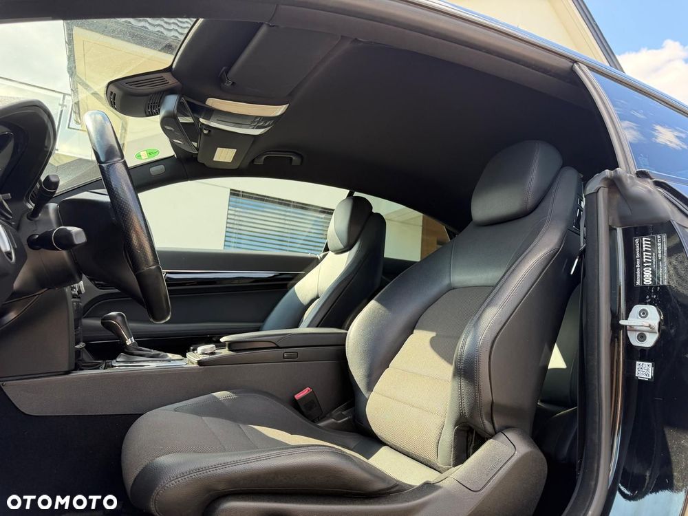 Mercedes-Benz Klasa E 200 CGI BlueEFFICIENCY Automatik Avantgarde - 22