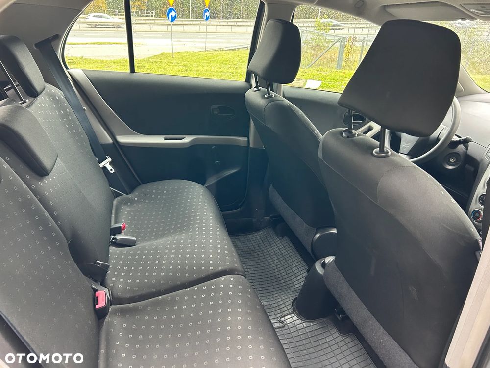 Toyota Yaris 1.3 Luna - 6