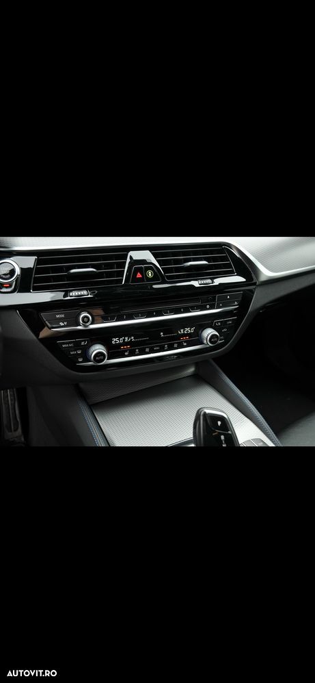 BMW Seria 5 530d xDrive Aut. - 14