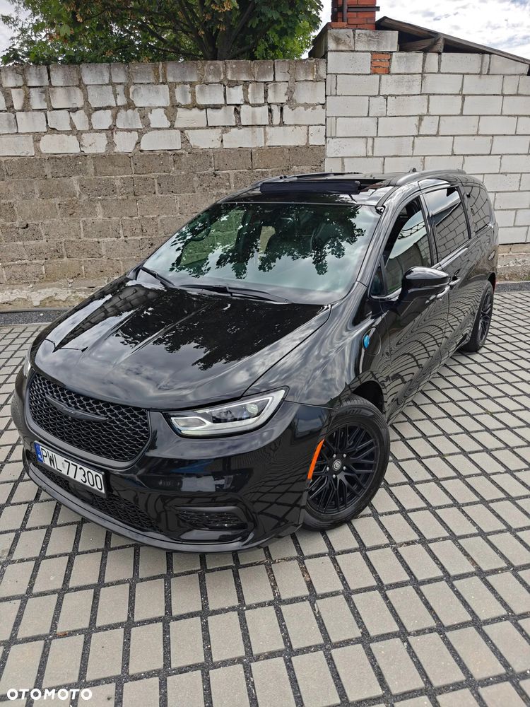 Chrysler Pacifica - 20