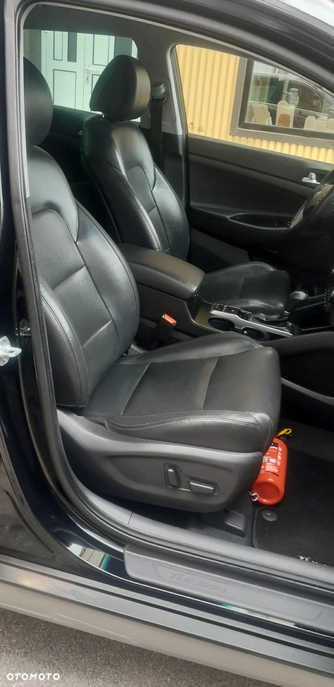 Hyundai Tucson blue 1.7 CRDi 2WD DCT Premium - 19