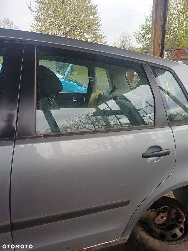 Drzwi lewe prawe LA7R Volkswagen Polo 9n3 4d 1.4 05r 4 drzwiowe - 8