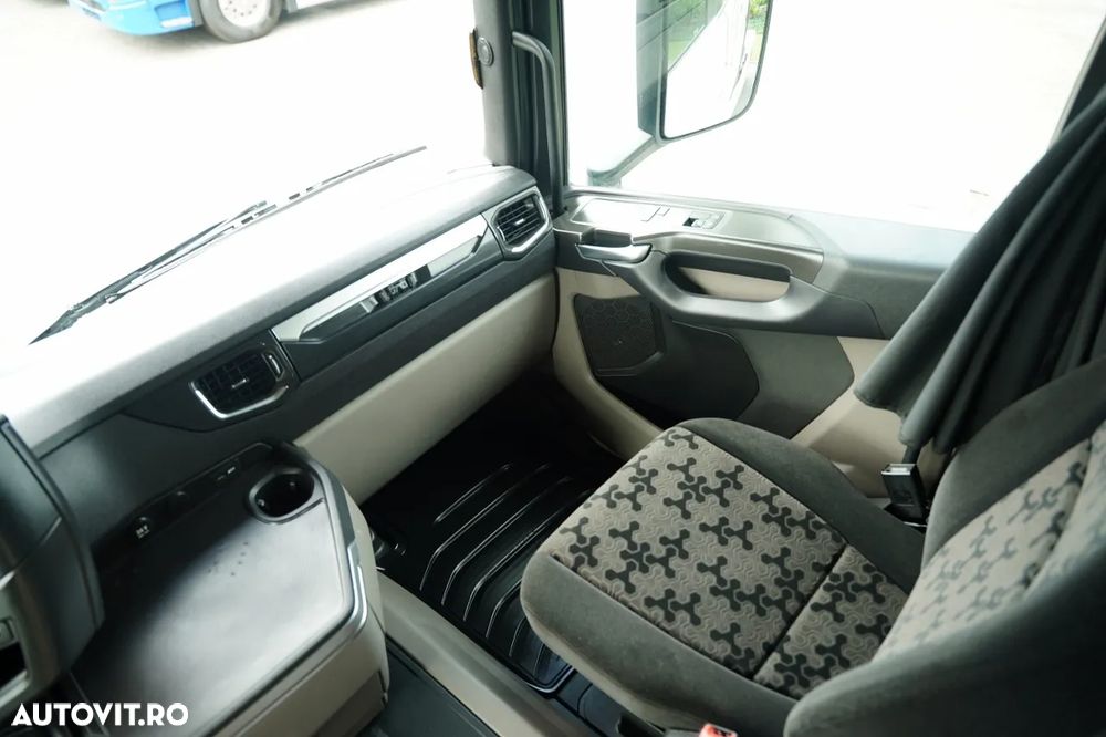 Scania R 520 / V8 / SISTEM HIDRAULIC / RETARDER / I-PARK COOL / FULL AIRMATIC / EURO 6 - 32