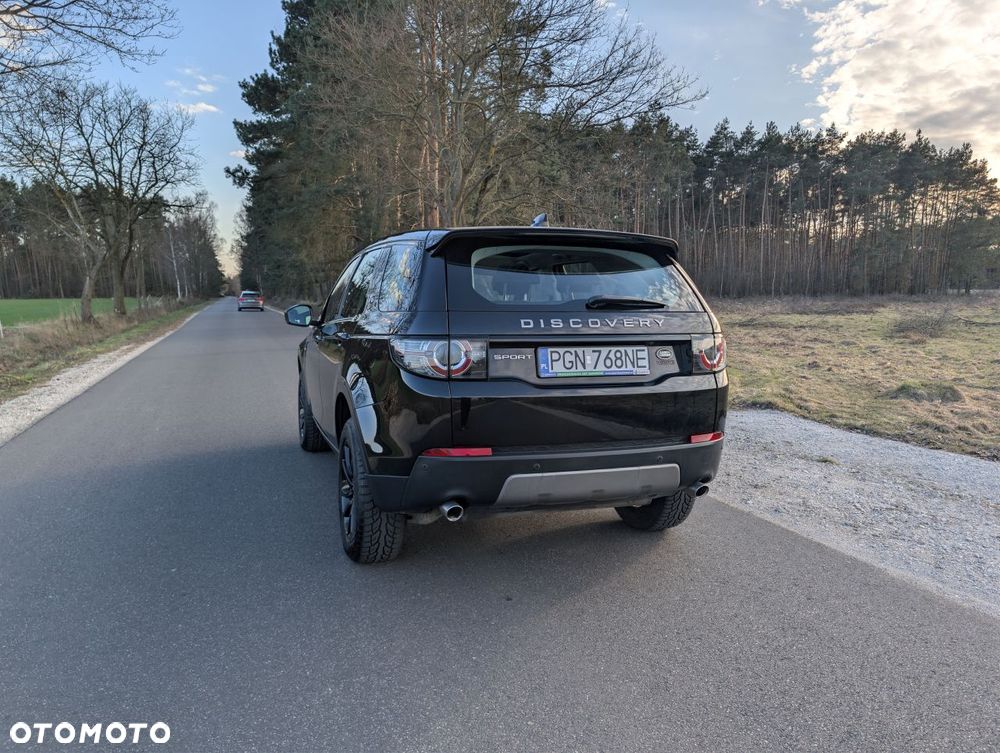 Land Rover Discovery Sport D150 R-Dynamic SE - 12