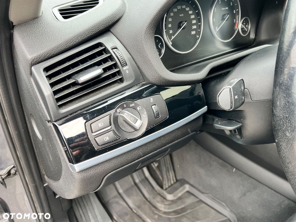 BMW X3 xDrive28i Advantage - 15