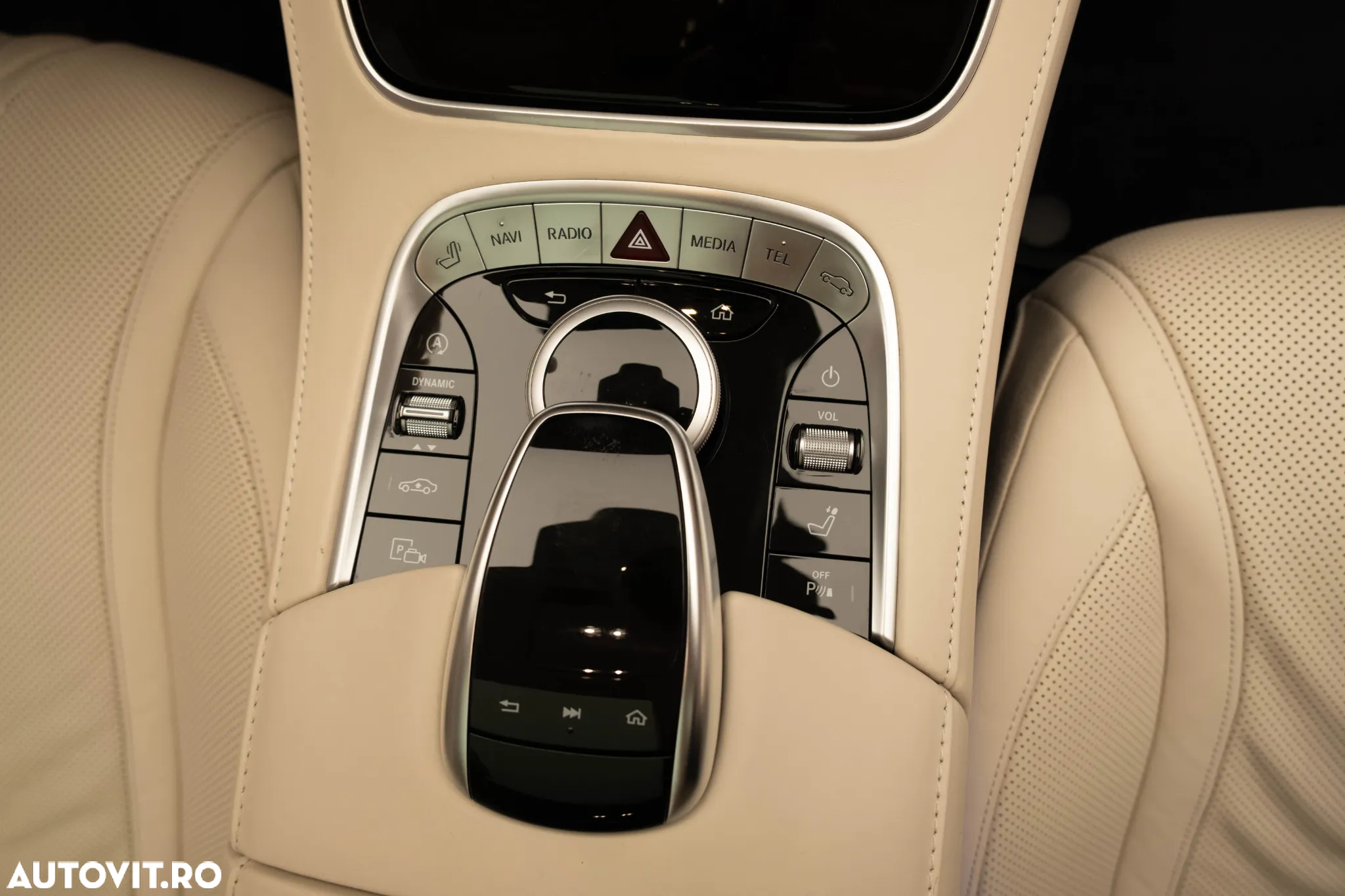 Mercedes-Benz S 450 4MATIC Coupe Aut - 36
