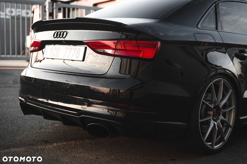 Audi RS3 Limousine TFSI quattro S tronic - 3