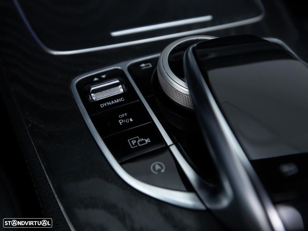 Mercedes-Benz E 220 - 20