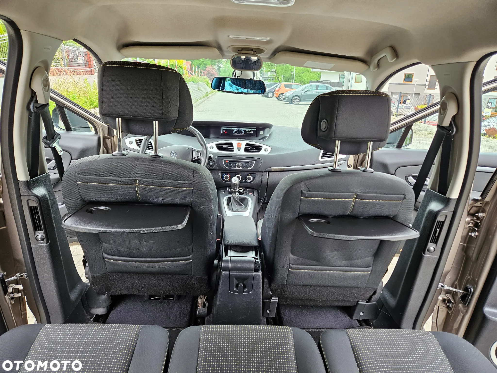 Renault Grand Scenic 1.6 16V 110 Dynamique - 11