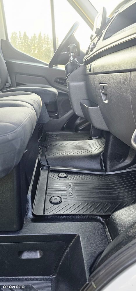 Ford Transit - 20