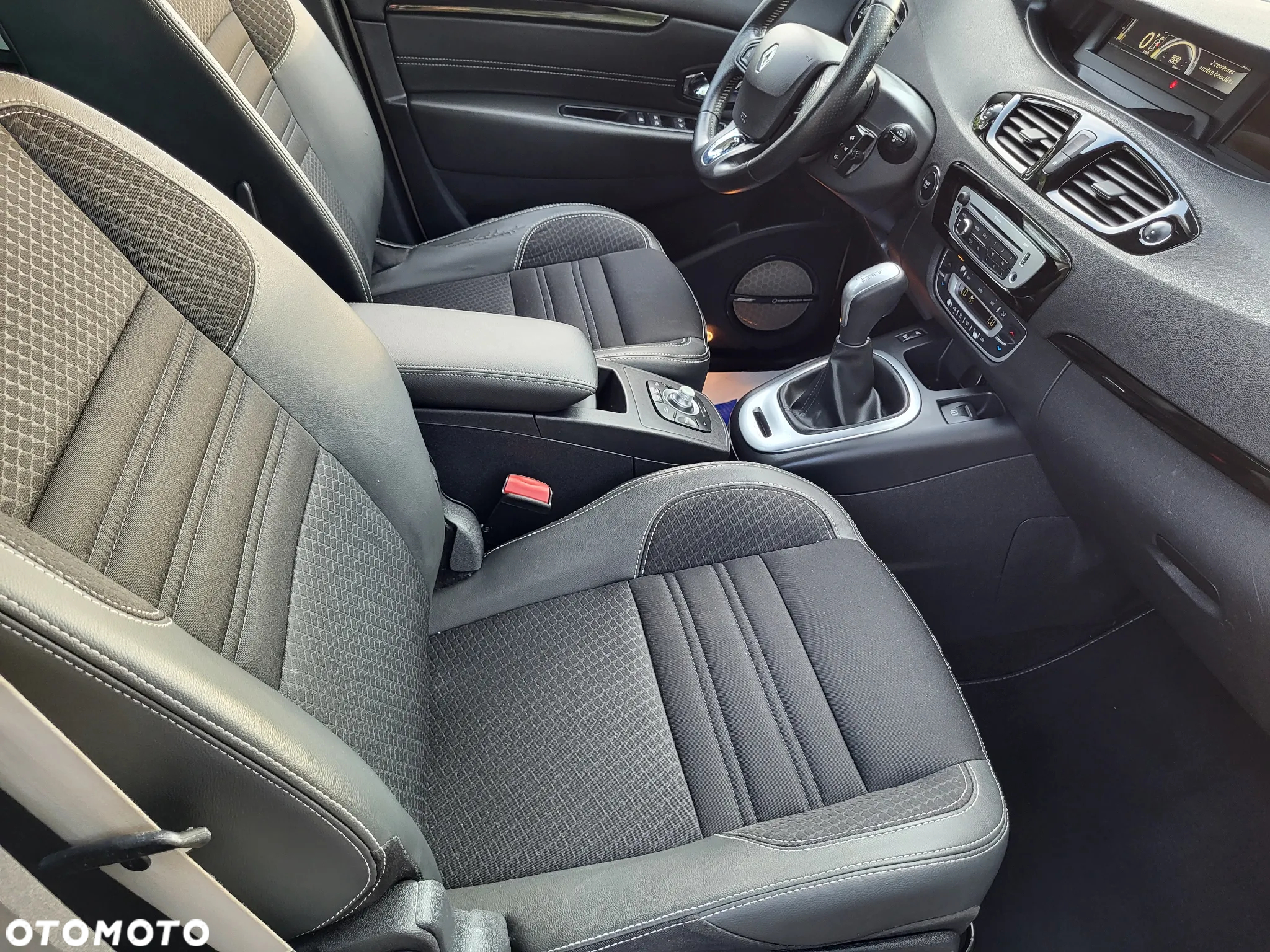 Renault Scenic 2.0 16V 140 CVT Dynamique - 15