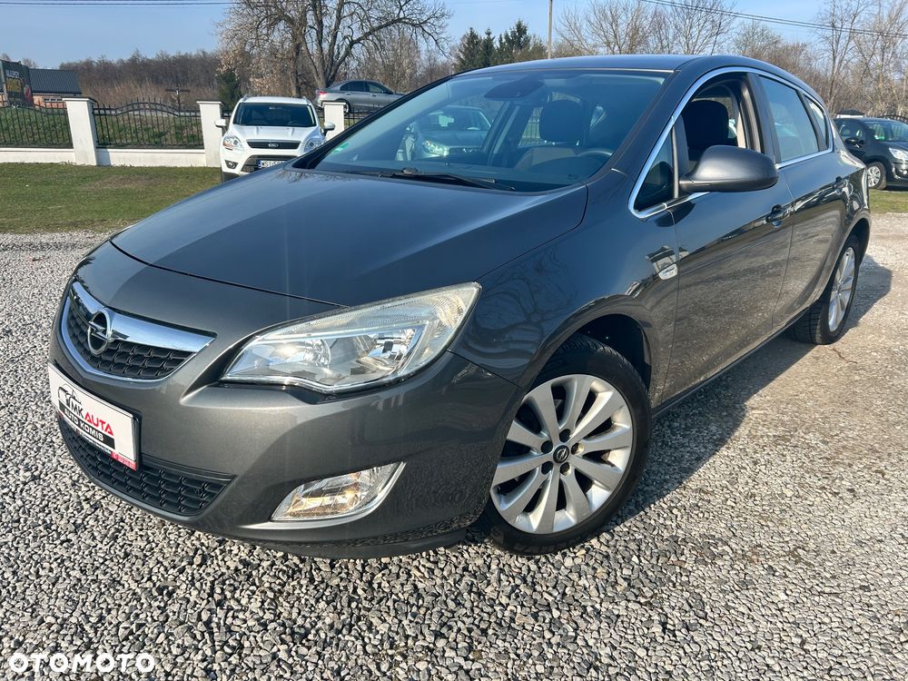 Opel Astra 1.4 Turbo Cosmo - 1