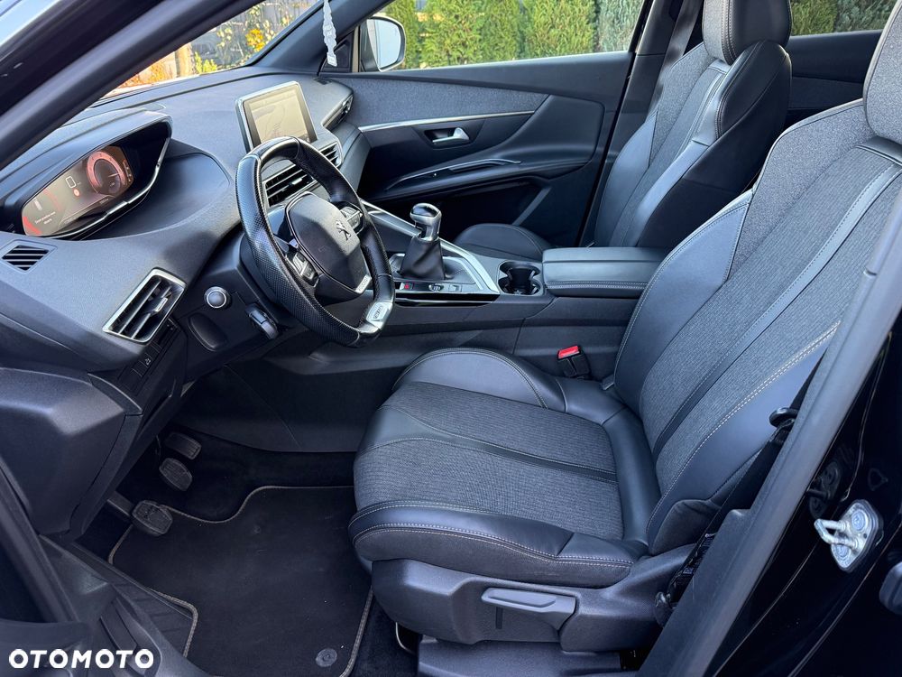 Peugeot 3008 1.5 BlueHDi GT S&S - 15