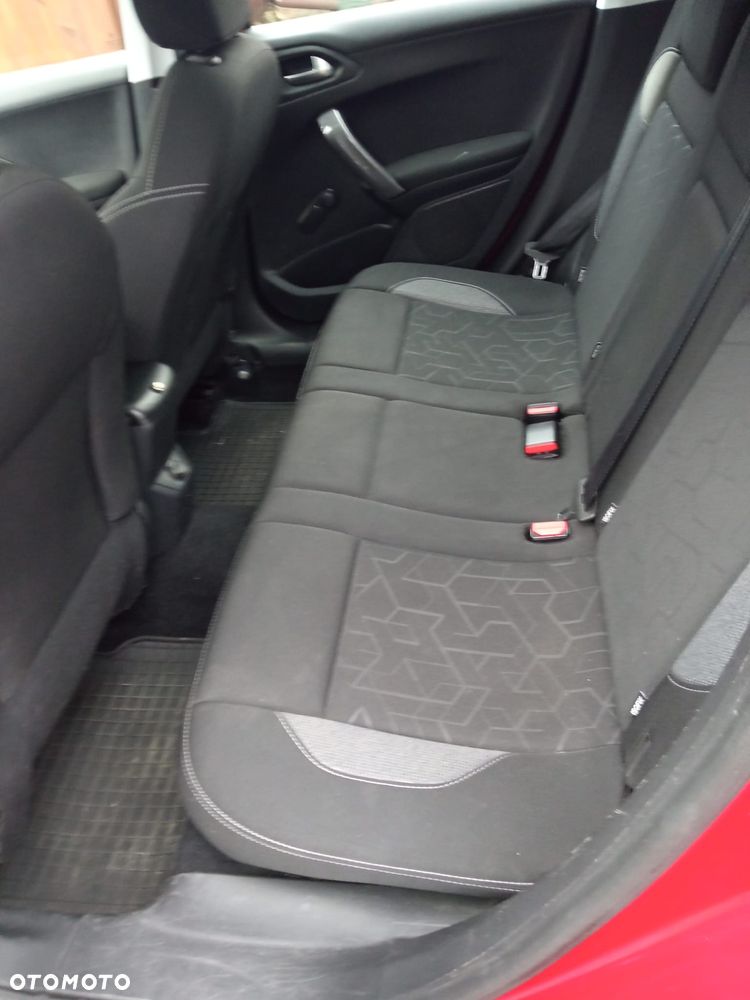 Peugeot 2008 1.2 Pure Tech Active S&S EAT6 - 8