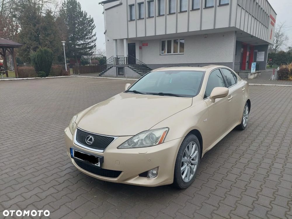 Lexus IS - 2