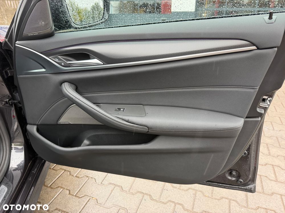 BMW Seria 5 520d mHEV M Sport sport - 9