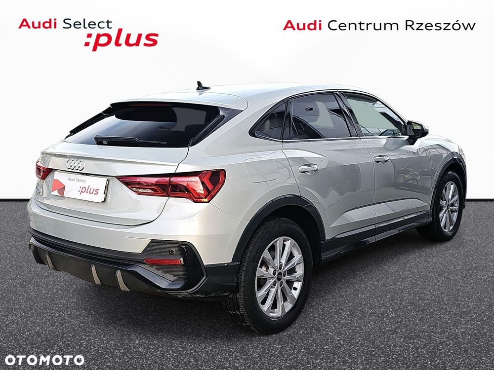 Audi Q3 Sportback - 5