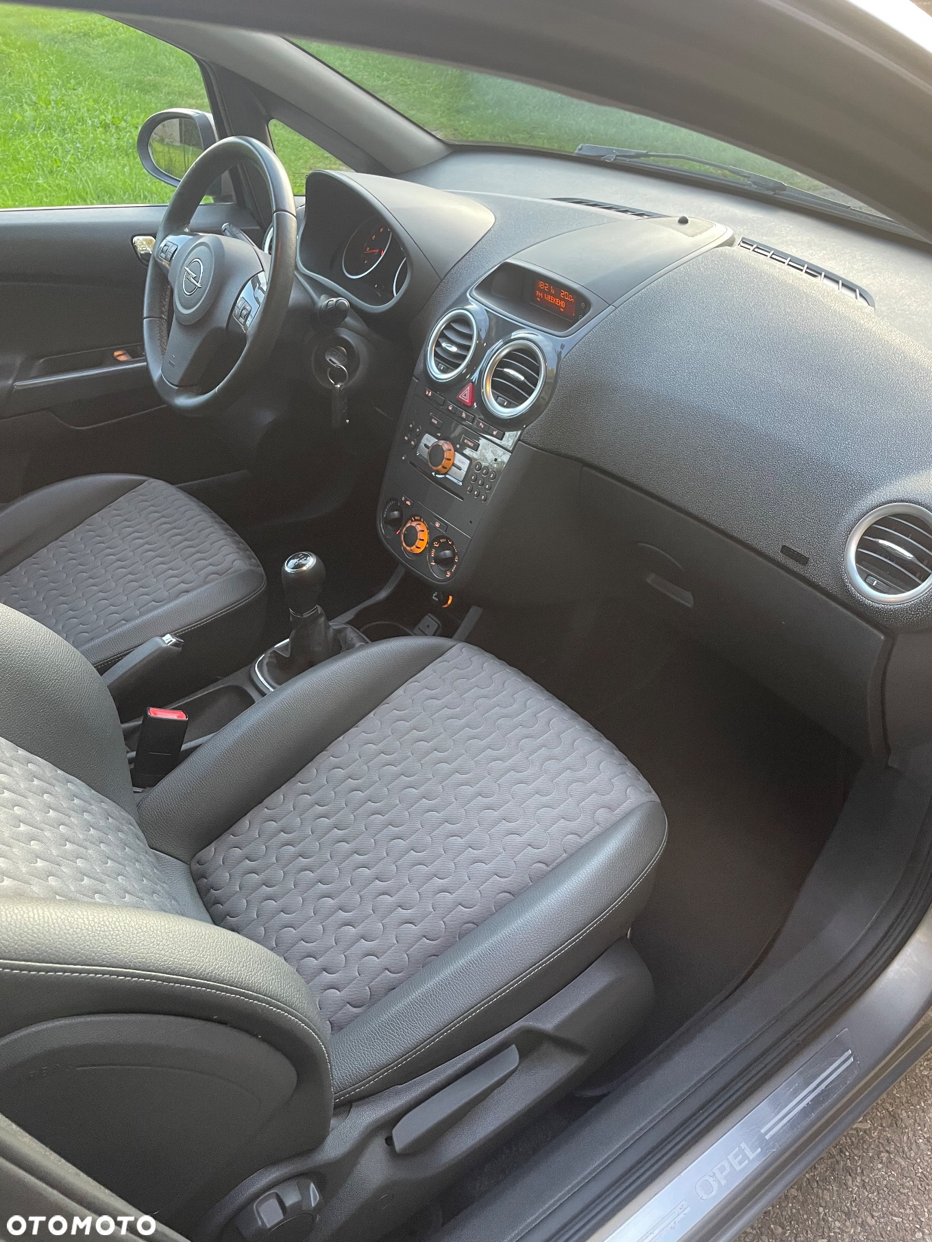 Opel Corsa 1.2 16V (ecoFLEX) Color Edition - 9