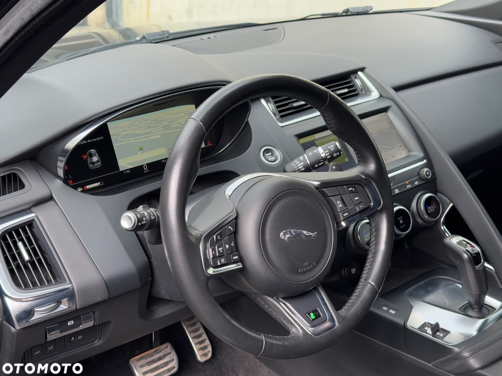 Jaguar E-Pace - 14