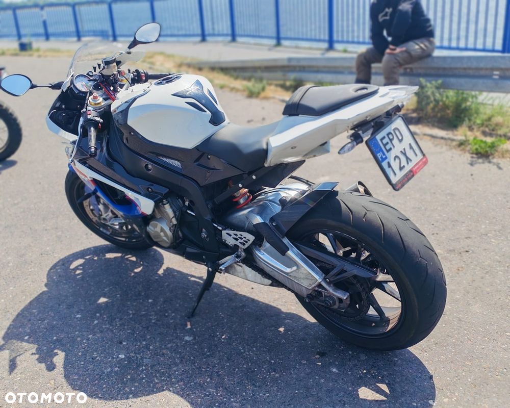 BMW S - 11