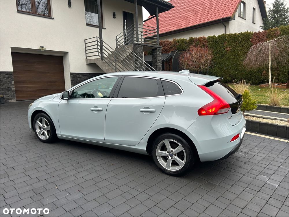 Volvo V40 D2 Momentum - 14