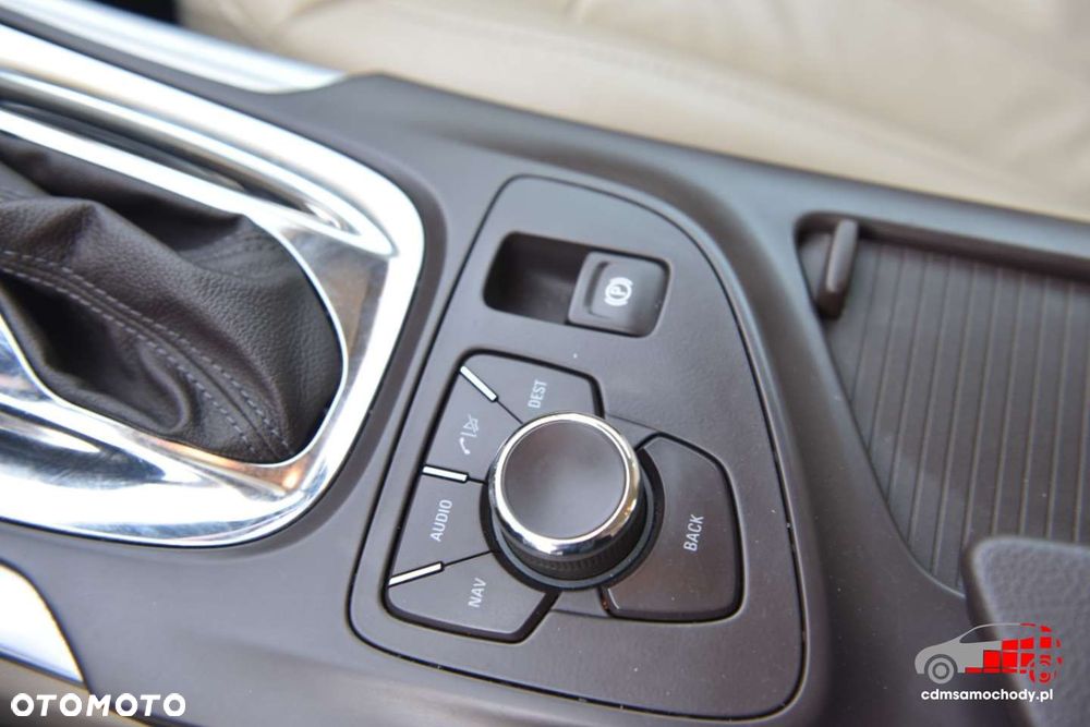 Opel Insignia - 31