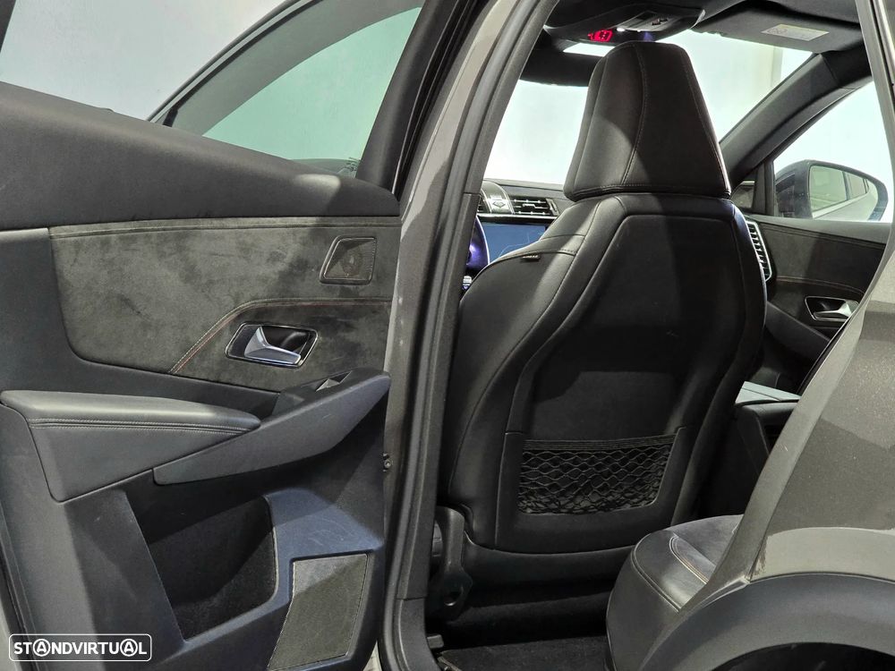DS DS7 Crossback E-Tense Performance Line EAT8 - 54