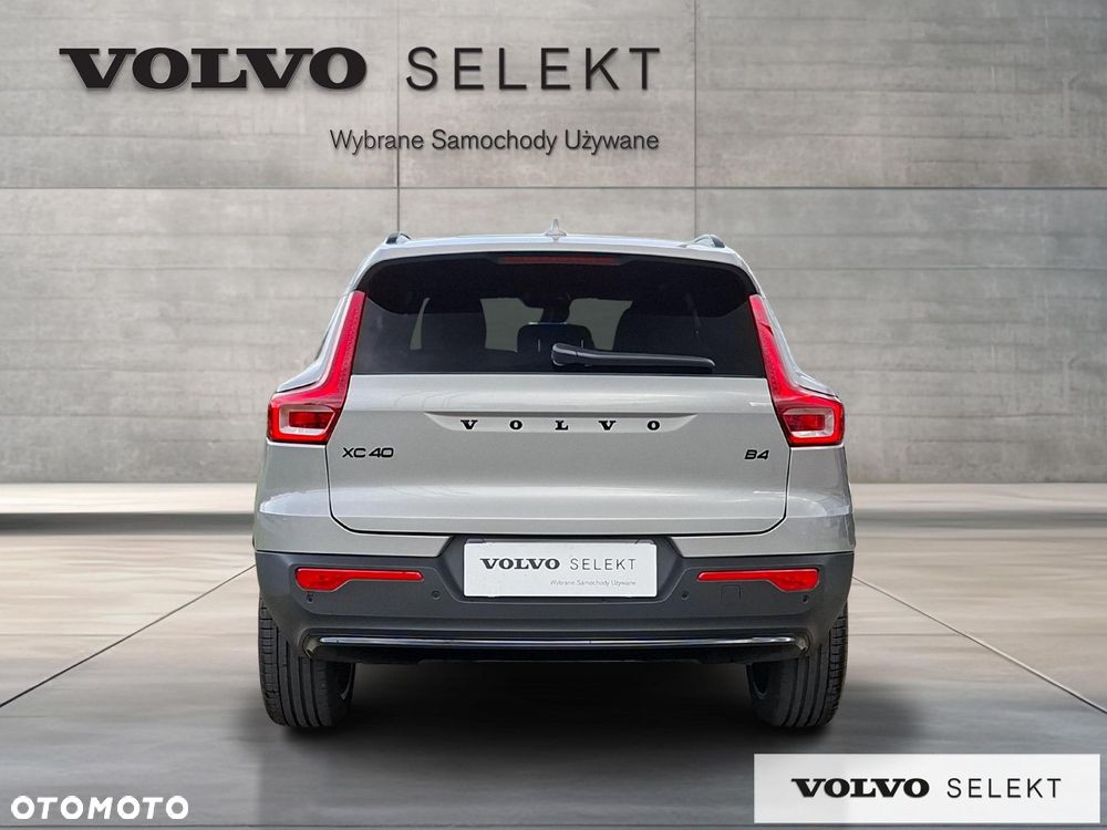 Volvo XC 40 - 5