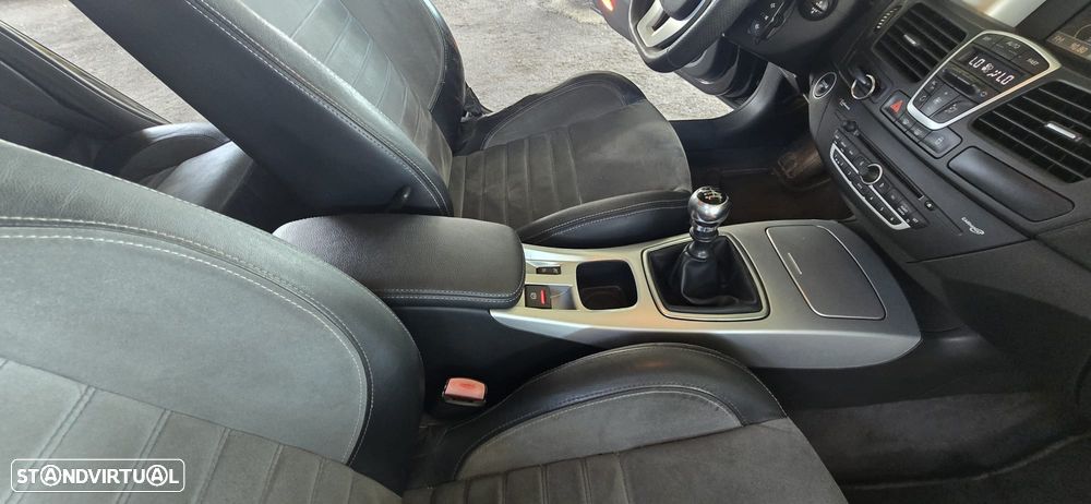 Renault Laguna Break 2.0 dCi GT - 34