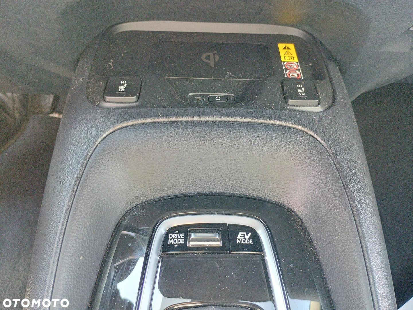 Toyota Corolla 1.8 Hybrid Comfort - 24