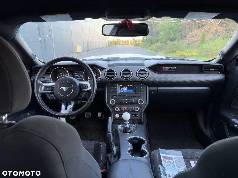 Ford Mustang 3.7 V6 - 21