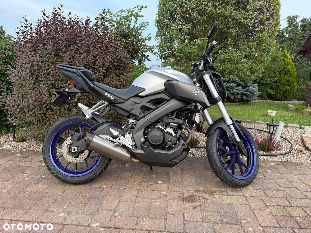 Yamaha MT - 8