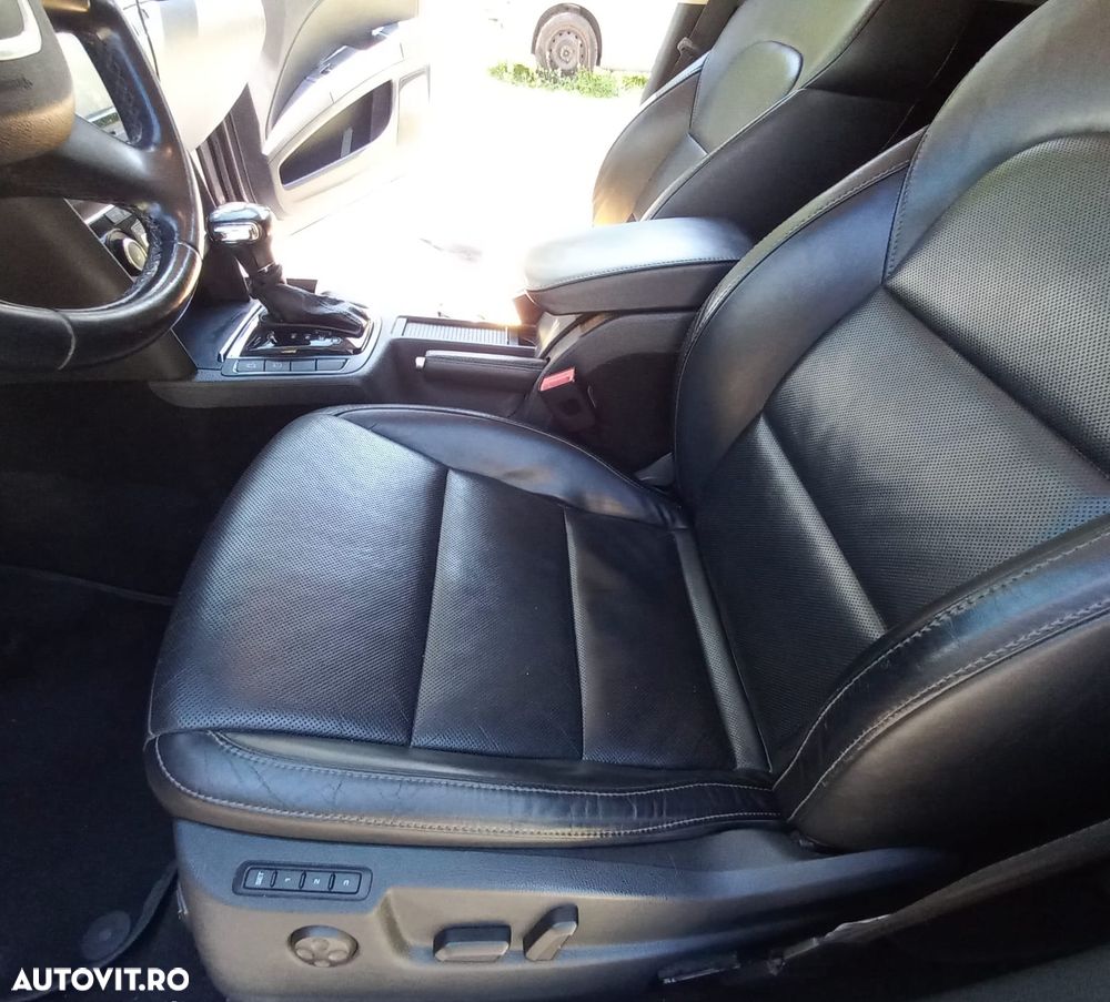 Skoda Superb 2.0 TDI Elegance DSG - 8