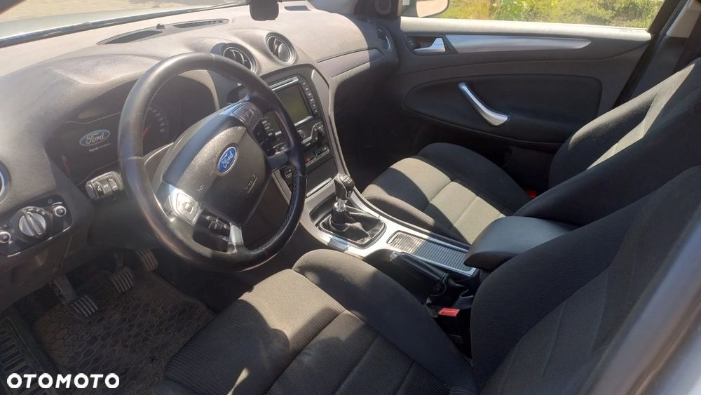 Ford Mondeo 2.0 TDCi Ghia - 5